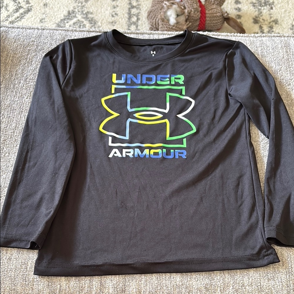 Under Armour Kids Black Long Sleeve Shirt 🦖⚾️ bundle and save!